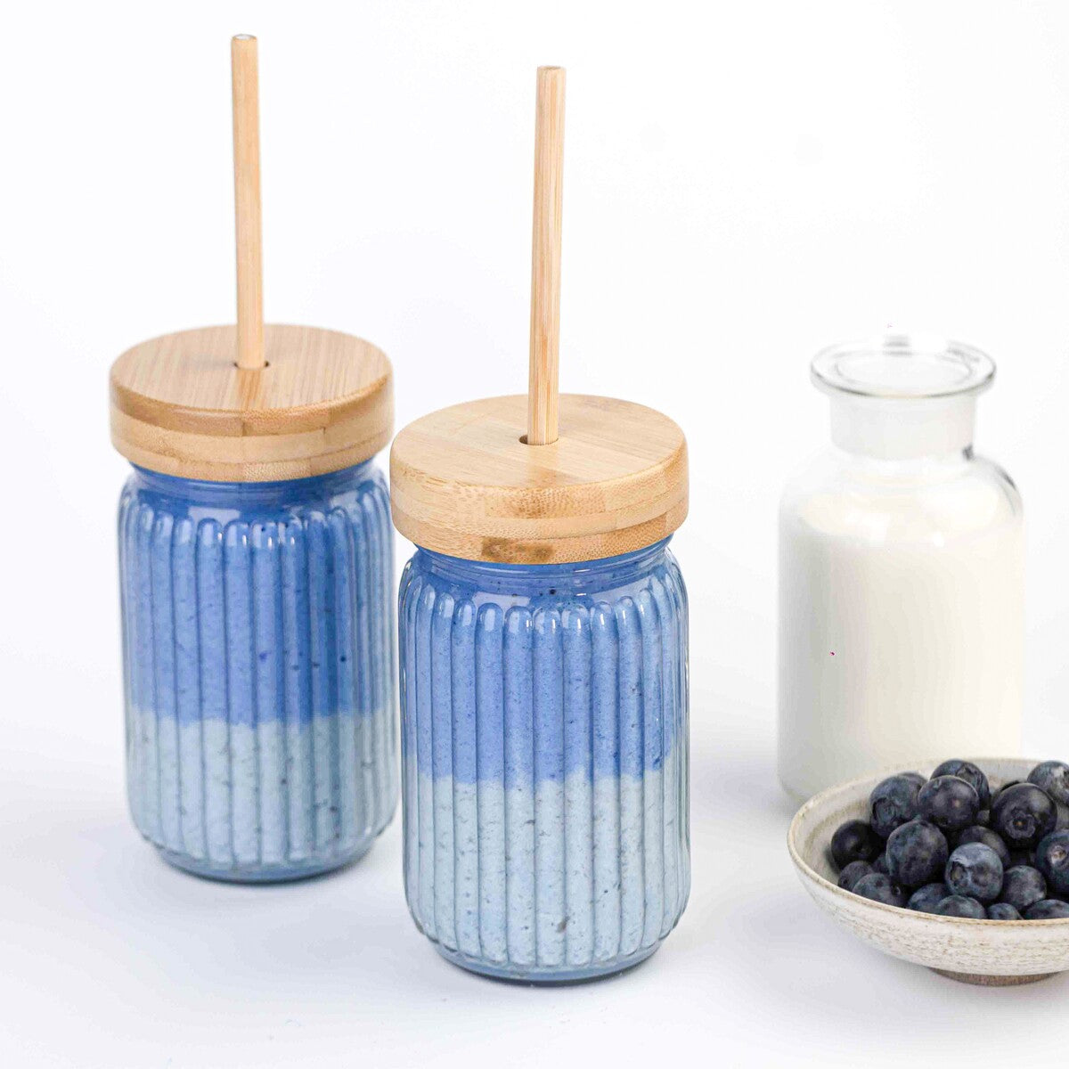 BLUEBERRY BLUE SPIRULINA SMOOTHIE - Yes Superfood