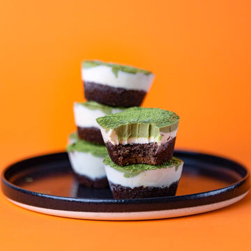 VEGAN MATCHA MINI CHEESECAKES